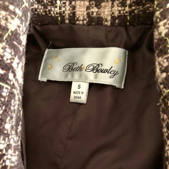 Beth Bowley Anthropologie Plaid Cape - Picture 7 of 7